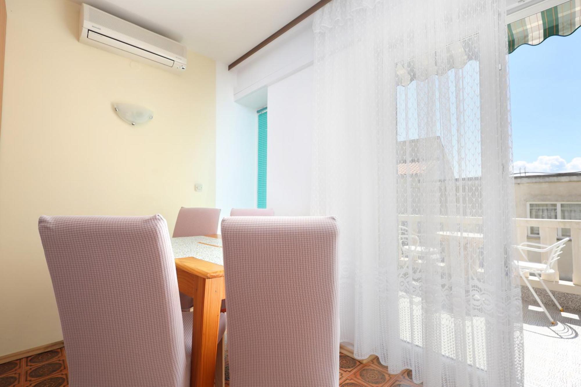 Apartments By The Sea Brela, Makarska - 18356 Dış mekan fotoğraf