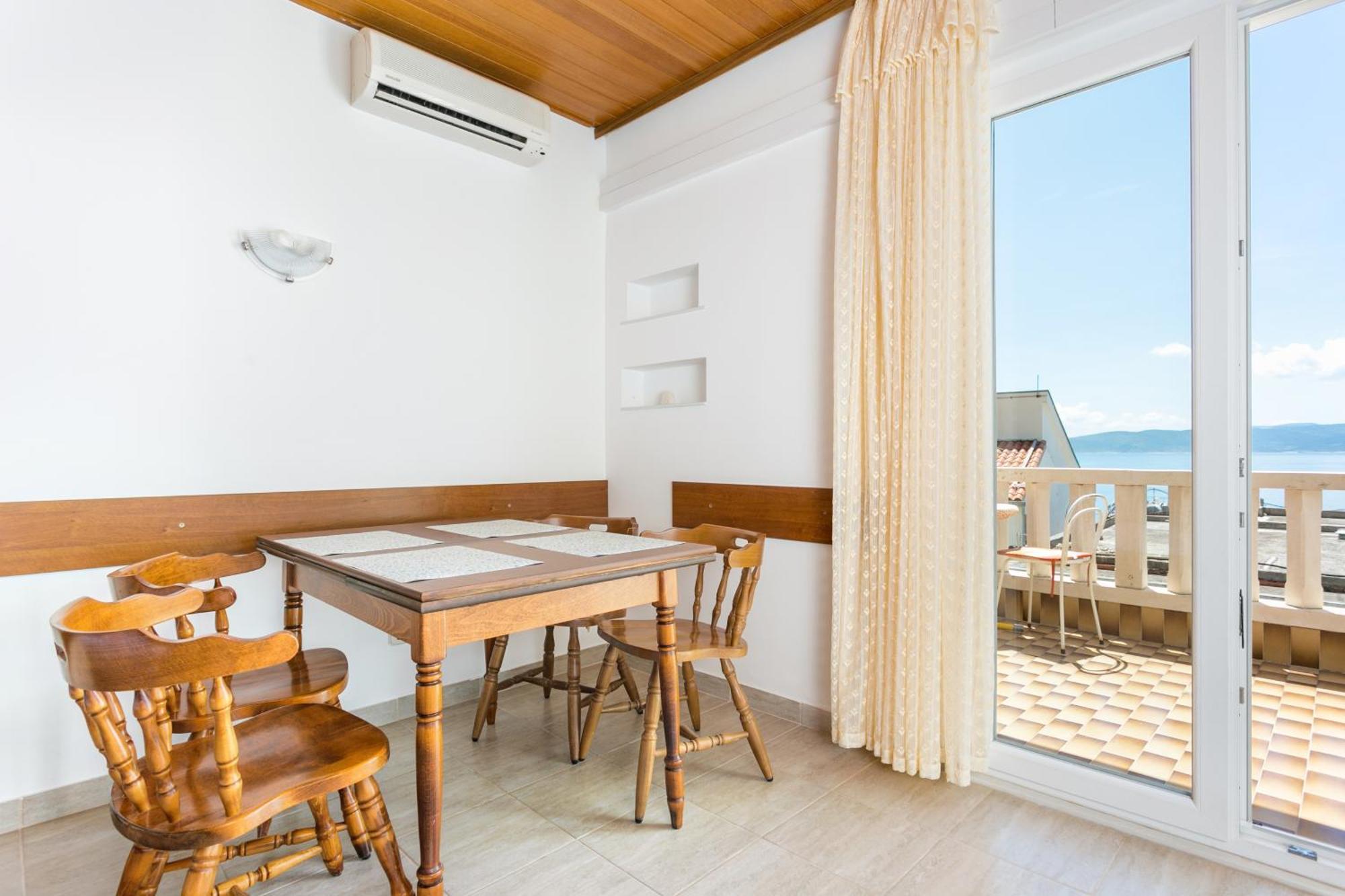 Apartments By The Sea Brela, Makarska - 18356 Dış mekan fotoğraf