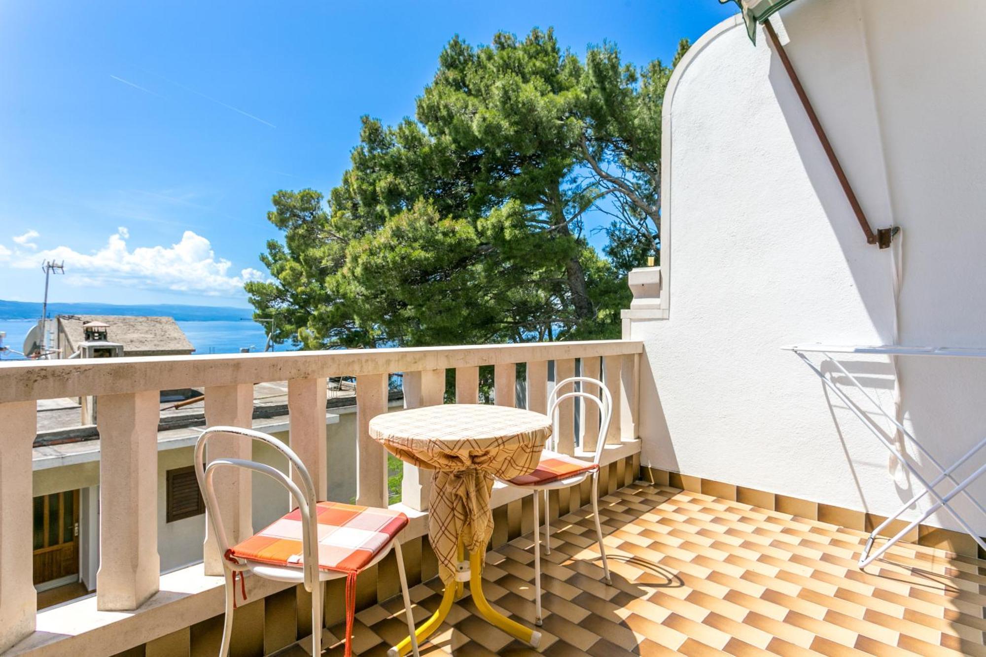 Apartments By The Sea Brela, Makarska - 18356 Dış mekan fotoğraf