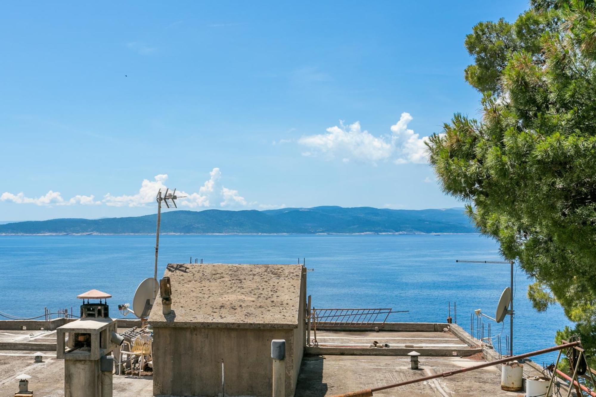 Apartments By The Sea Brela, Makarska - 18356 Dış mekan fotoğraf