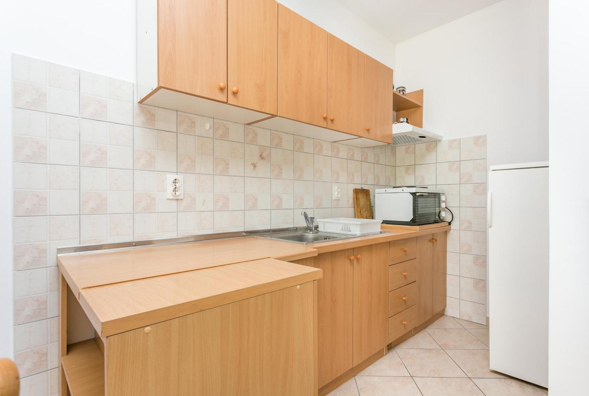 Apartments By The Sea Brela, Makarska - 18356 Dış mekan fotoğraf