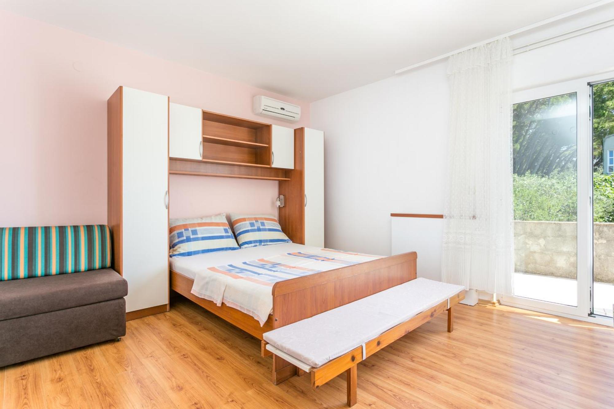 Apartments By The Sea Brela, Makarska - 18356 Dış mekan fotoğraf