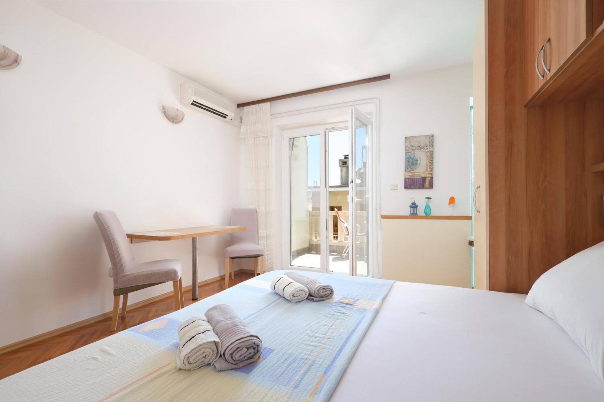 Apartments By The Sea Brela, Makarska - 18356 Oda fotoğraf
