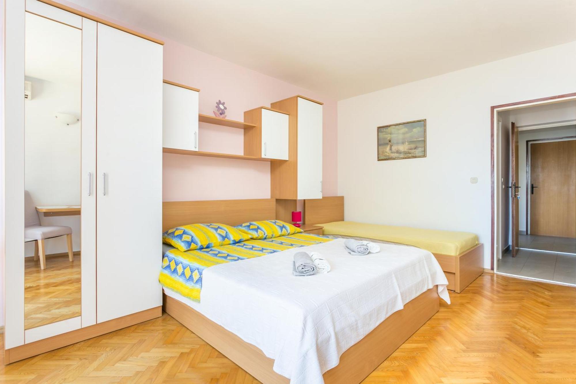 Apartments By The Sea Brela, Makarska - 18356 Oda fotoğraf